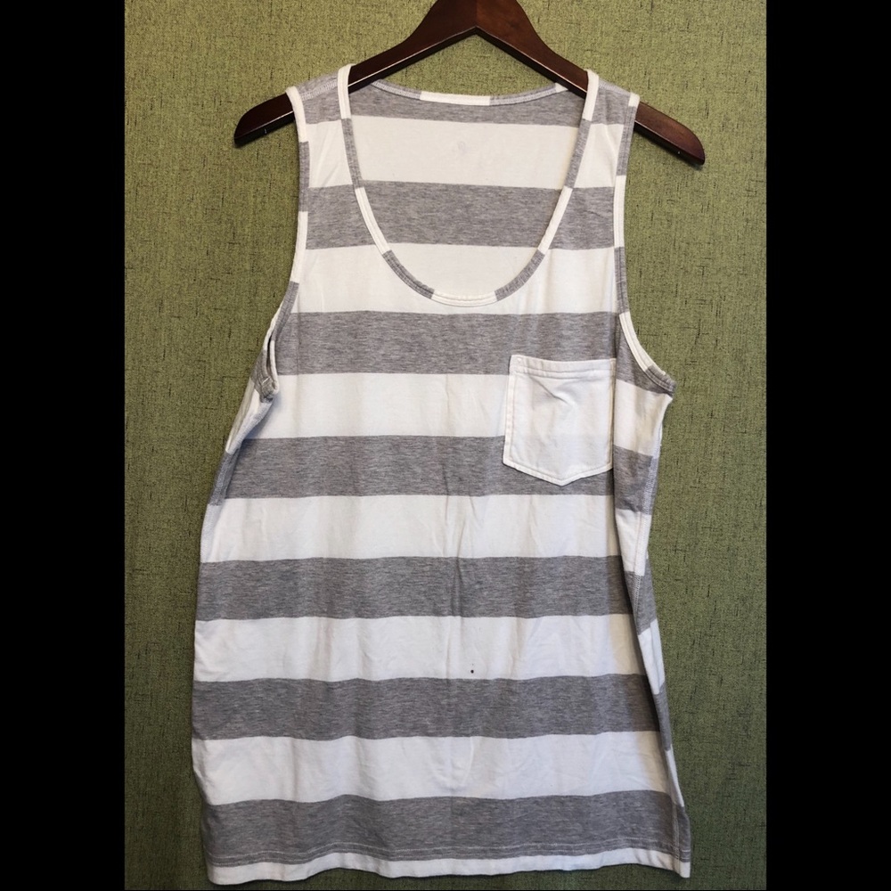 Men’s Lululemon Tank Size L